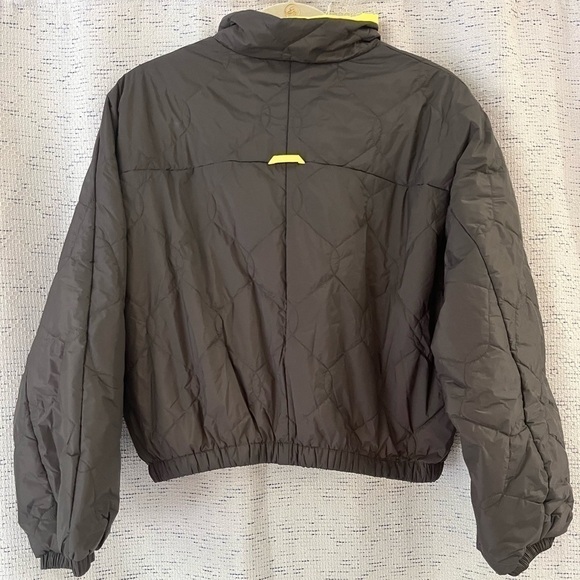 Anthropologie Pilcro Cropped Dolman Puffer in Khaki - Picture 4 of 7